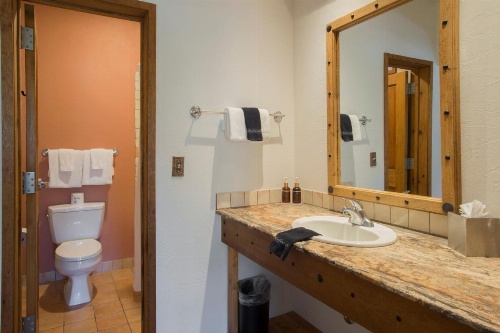 Table Mountain Inn image 19