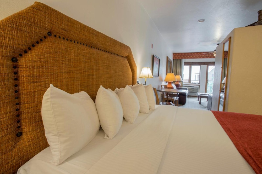 Table Mountain Inn Main image