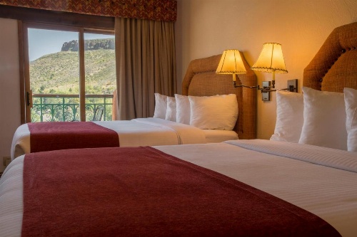 Table Mountain Inn image 31