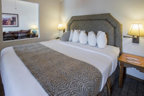 Table Mountain Inn image 8